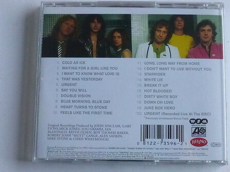 Foreigner - The Definitive / 25th Anniversary Edition