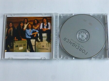 Foreigner - The Definitive / 25th Anniversary Edition