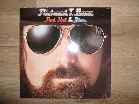 Richard T. Bear - Red hot &amp; blue