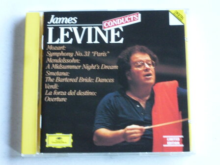 James Levine concucts