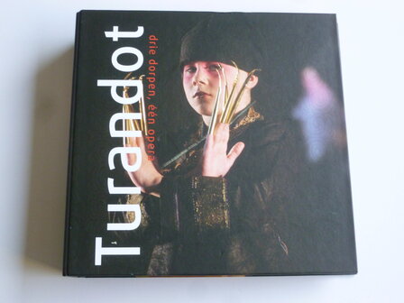 Turandot - Drie Dorpen, Een Opera (Boek + DVD)