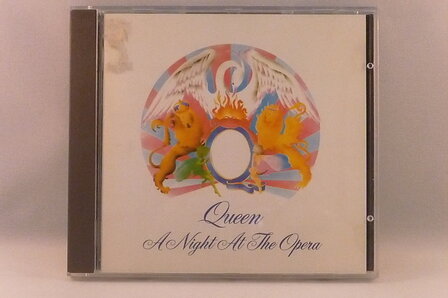 Queen - A Night At The Opera (england)