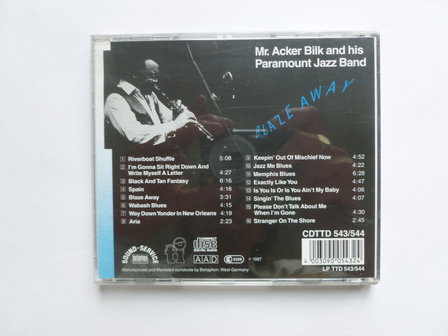 Mr. Acker Bilk And His Paramount Jazz Band &lrm;&ndash; Blaze Away