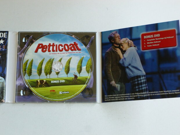 Petticoat - Musical ( CD + DVD)