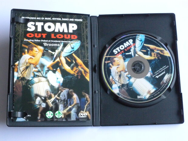 Stomp - Out Loud (Music, Rhythm, Dance and Theatre (DVD)